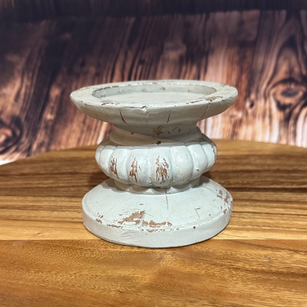 Vintage-Inspired Cream Candle Holder
